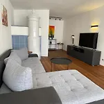 Studio7 Vorderelsenwang
