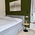 Studio7