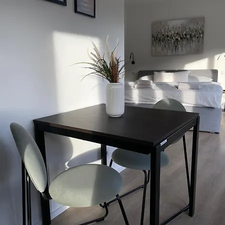 Studio7 Vorderelsenwang