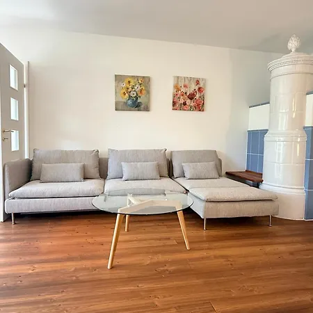 Studio7 Vorderelsenwang