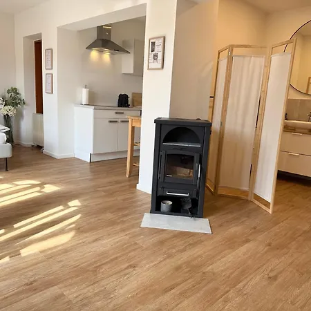 Studio7 Vorderelsenwang